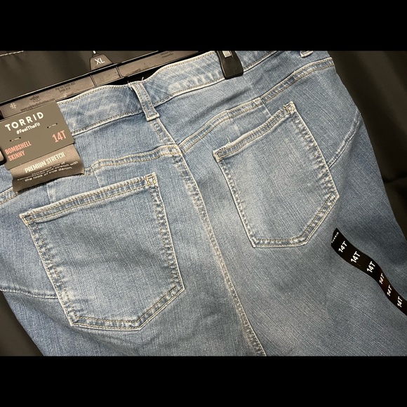 Torrid - Picture 3 of 4